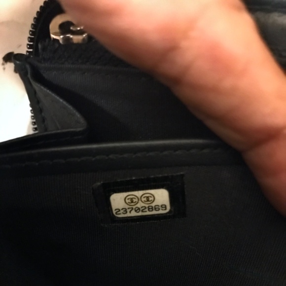 CHANEL Caviar Black/Gold Boy Wallet - Picture 9 of 9